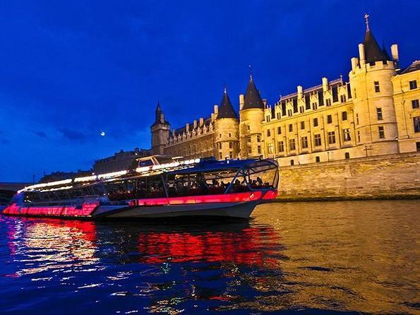 Bateaux Mouches
