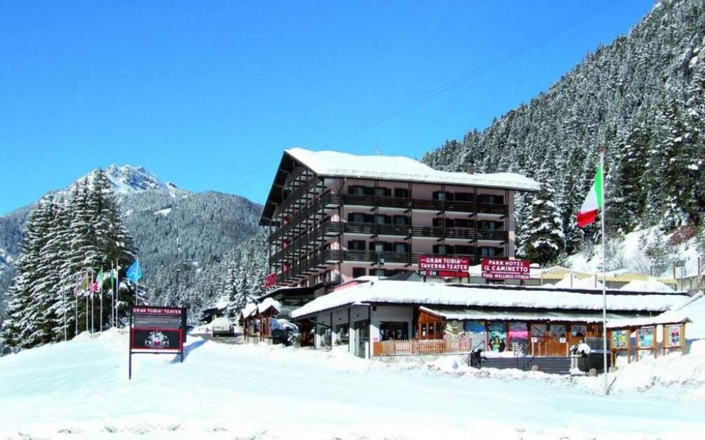 Alpenurlaub über Silvester 2026/27 im Il Caminetto Parkhotel & Club in Canazei