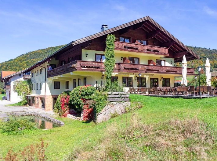 DEVA Hotel-Restaurant Fischerwirt image 1