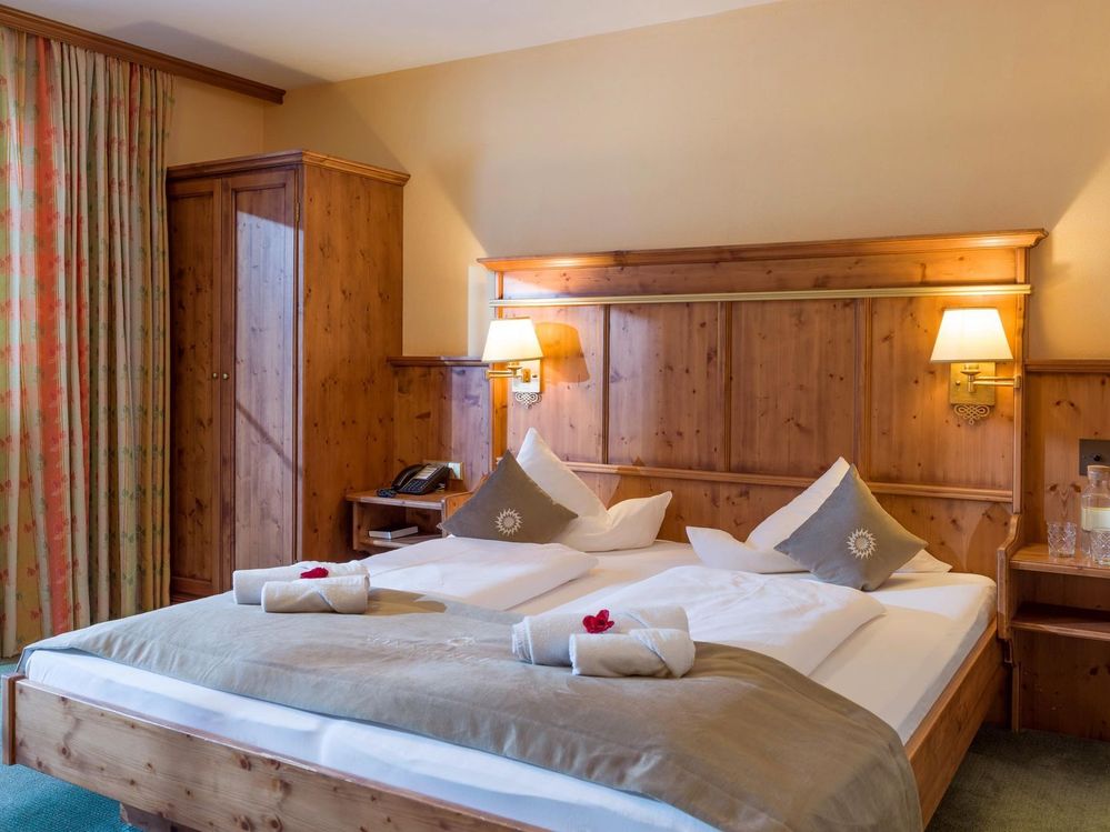 Hotel Sonnschein image 2