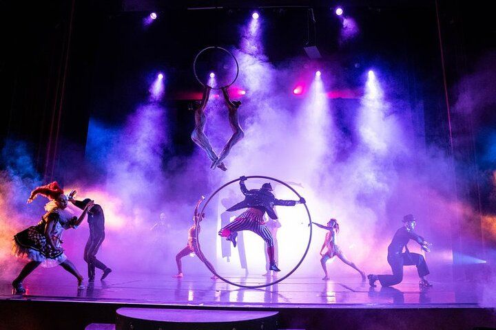 Silvester-Kabarett-Gala 2026/27 im Hybernia Theater in Prag