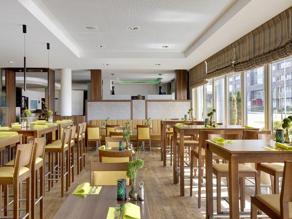 Holiday Inn Express Bremen Airport  image 2