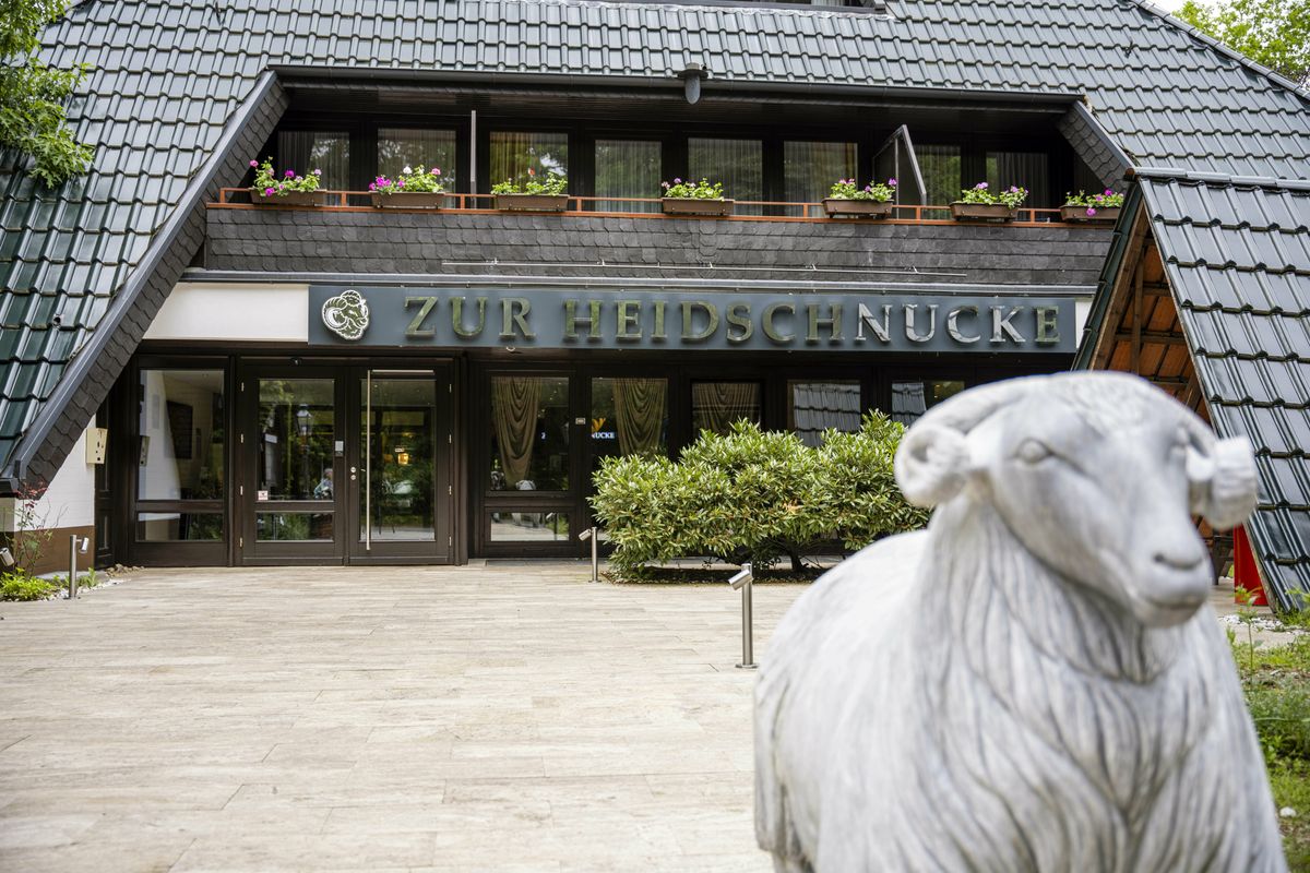 Hotel Zur Heidschnucke Asendorf image 1
