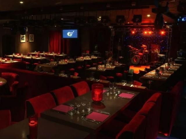 Silvesterfeier im Oh! Happy Paris 2022/23