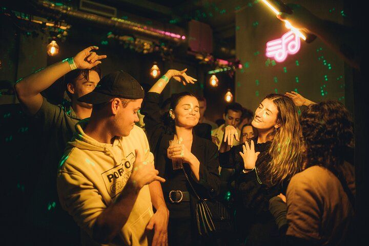Silvester-Pub-Crawl 2026/27 in Porto
