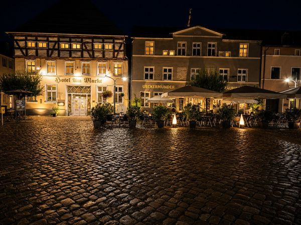 Hotel Am Markt & Brauhaus Stadtkrug image 2