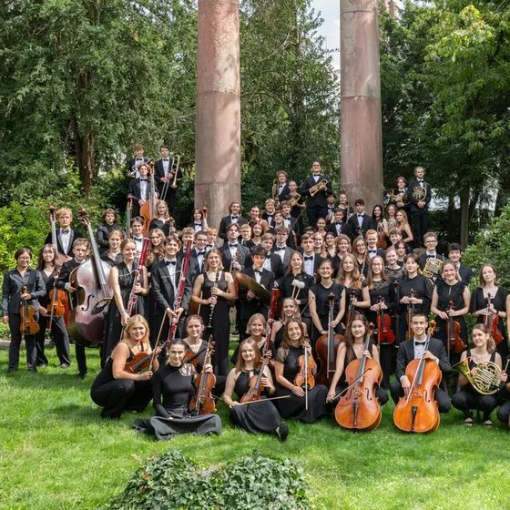 Neujahrskonzert in Limburg – Landesjugendsinfonieorchester Hessen mit dem Amelio Trio