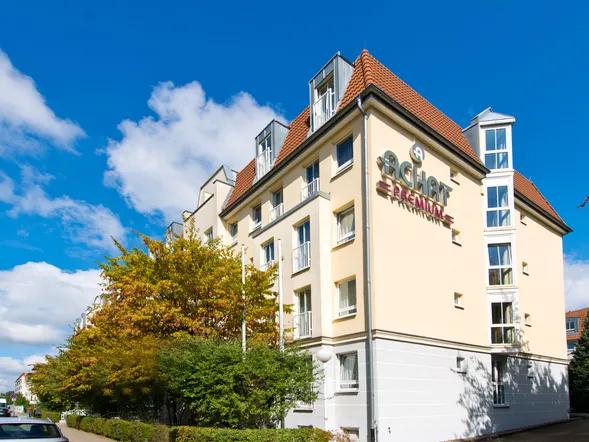 ACHAT Hotel Dresden Elbufer image 1