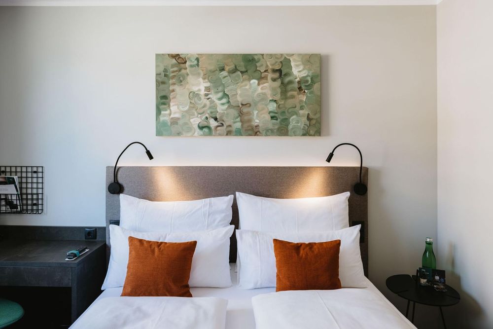 Night Inn Hotel image 2