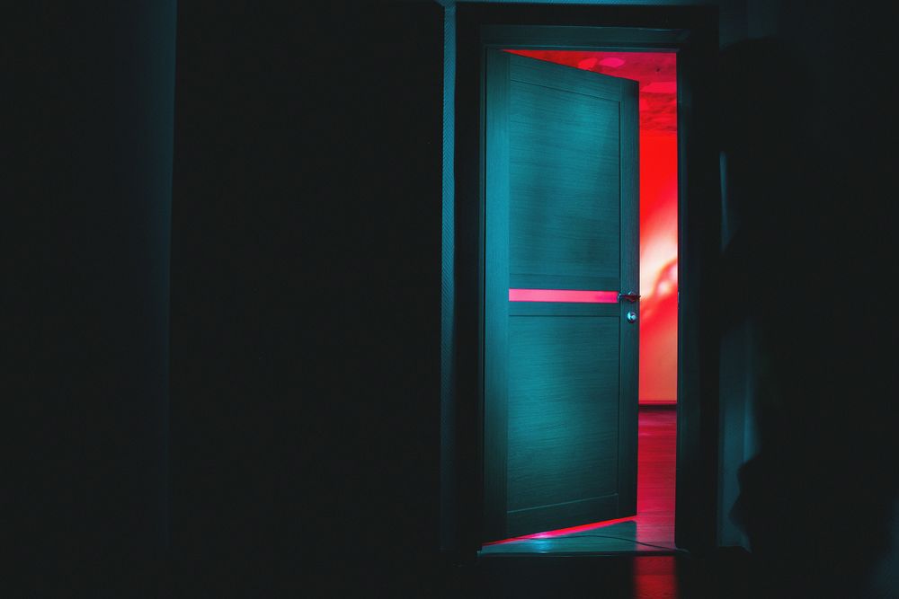 "Die Tür nebenan" - eine Romantik-Komödie von Fabrice Roger-Lacan