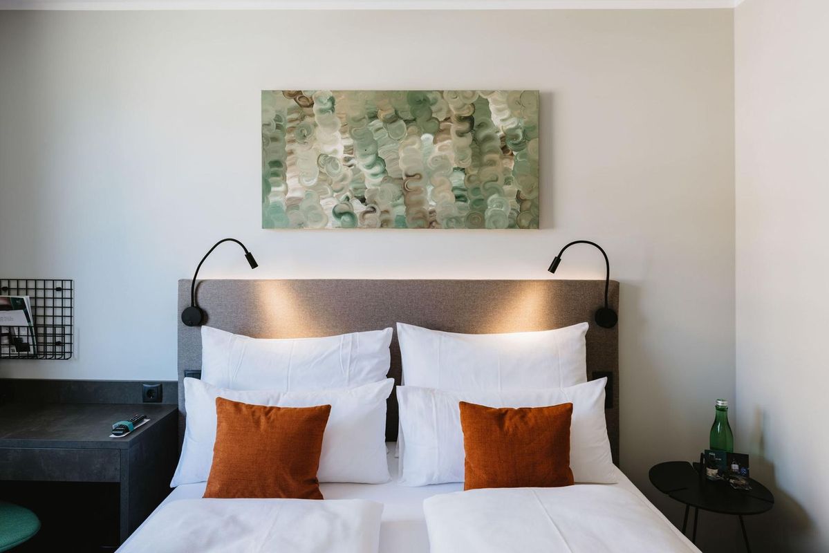 Night Inn Hotel image 2