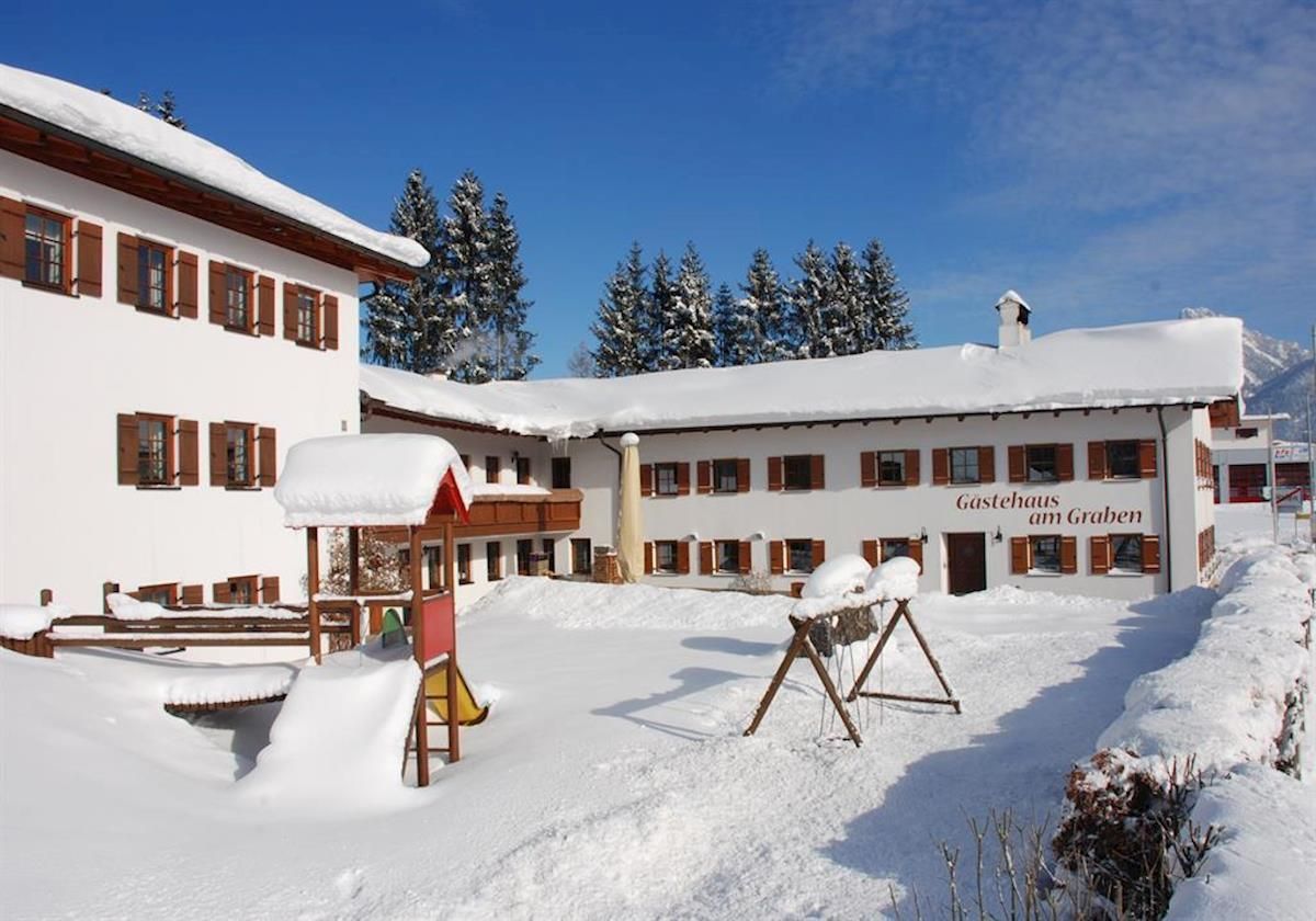 Silvesterurlaub im Schnee 2026/27 im Gästehaus am Graben in Höfen