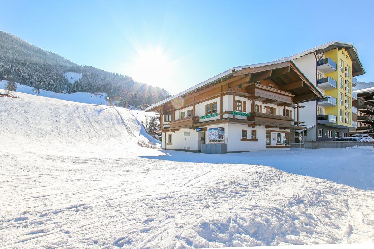 7 Nächte Silvesterurlaub im Hotel Almrausch in Hinterglemm