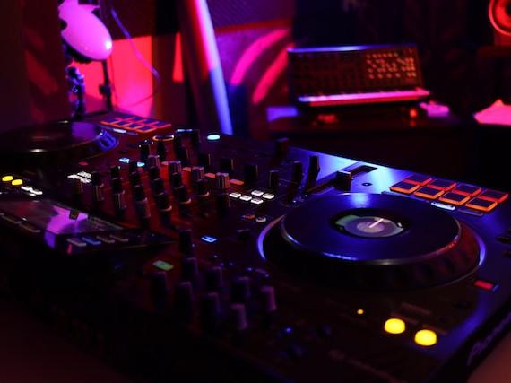 WUID Partywirtschaft / Disco & Bar