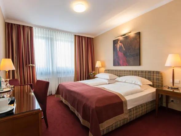 Best Western Plus Hotel St. Raphael image 1