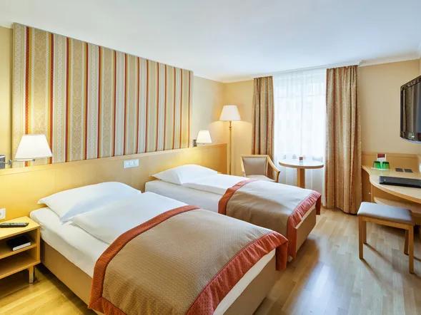 Austria Trend Hotel Ananas image 2