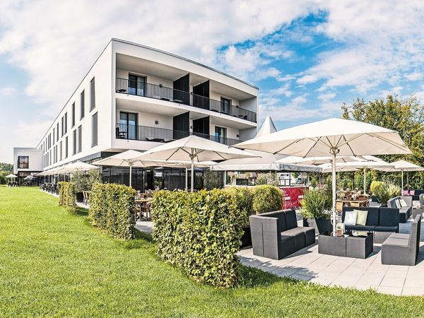 Best Western Premier Schlosshotel Park Consul image 1