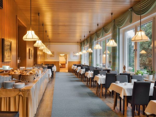 Hotel zum Hirschen Lam image 1