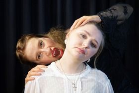 Carmilla: Vampirisches Silvester im Zimmertheater Osnabrück
