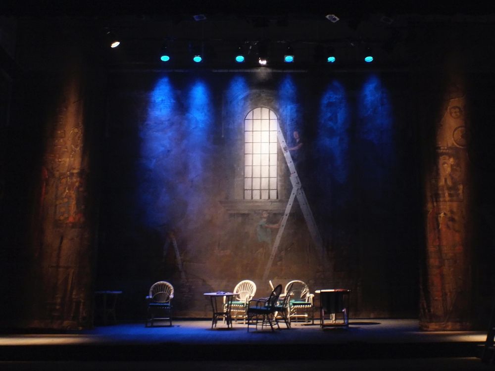 Ab in den Schrank - Silvester 2023 im Theater Heilbronn