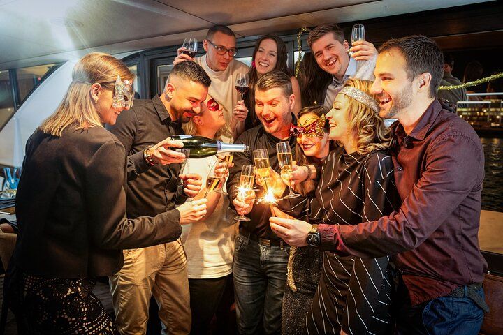 Silvester-Sightseeing-Kreuzfahrt 2026/27 in Budapest