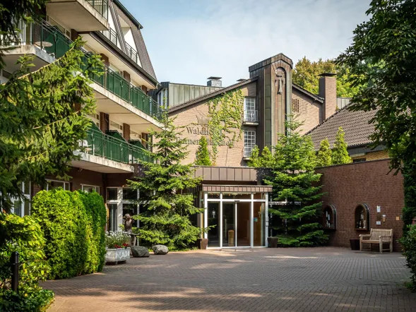 Waldhotel Tannenhäuschen