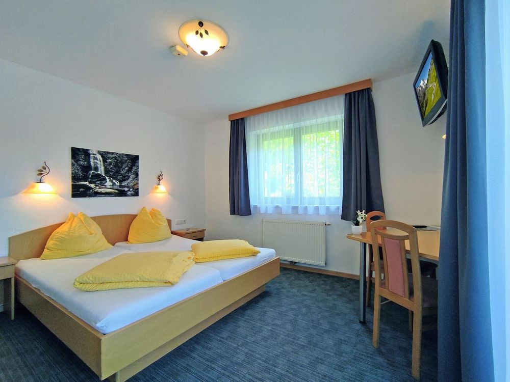 ⁨Hotel Landgasthof Wasserfall⁩ image 2