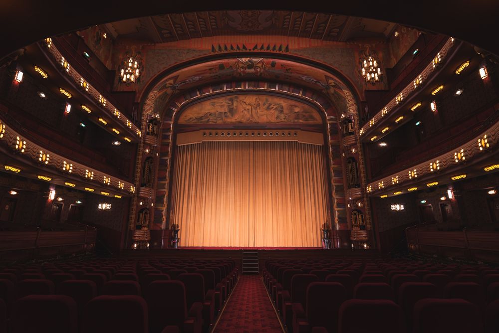 Die Schöne Helena - Theater Erfurt