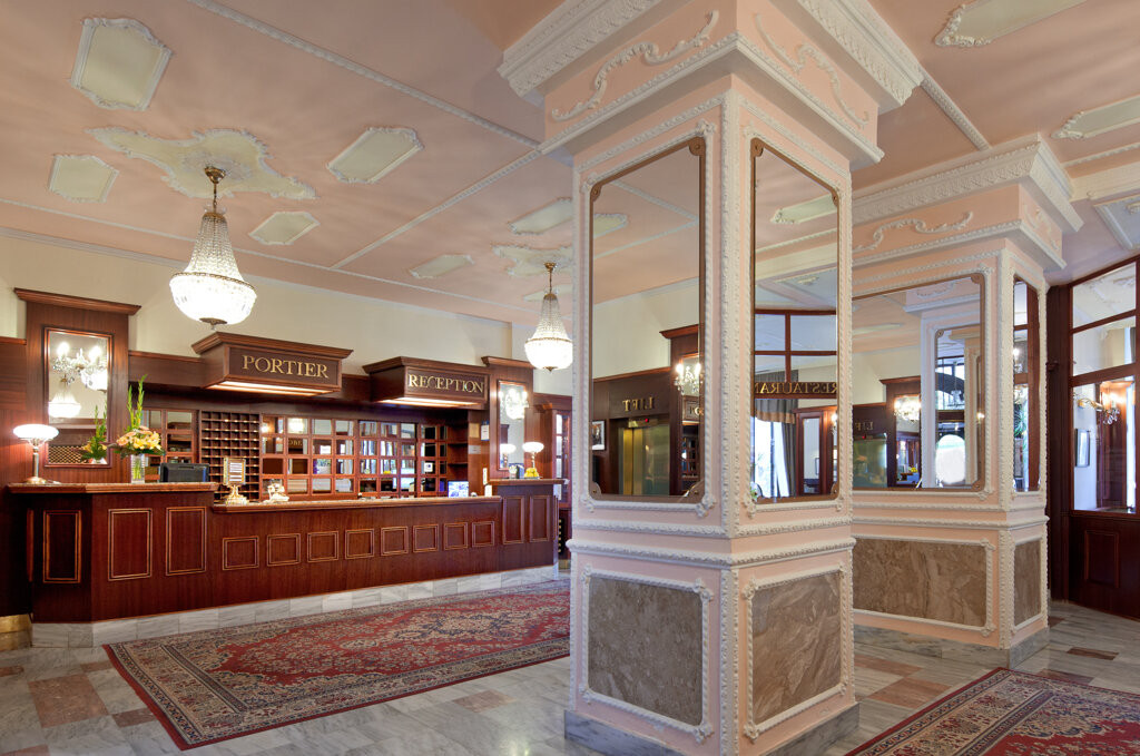 Gala Hotel Excelsior image 2