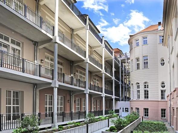 Vienna Townhouse Batschari Baden-Baden image 1