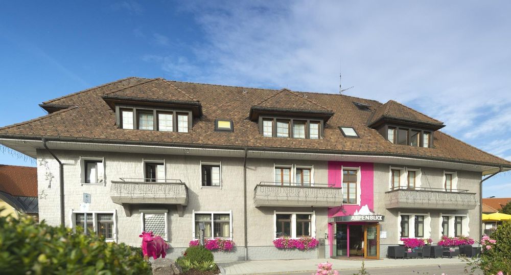 Silvester-Wellnessurlaub 2026/27 im Bio- und Wellnesshotel Alpenblick in Höchenschwand