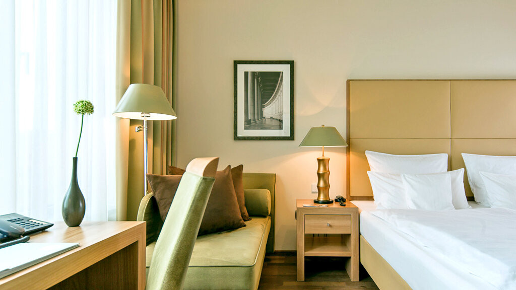 Ameron Hotel Regent image 2