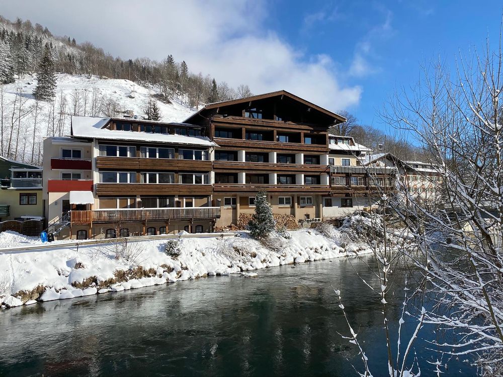Silvesterurlaub im Schnee 2026/27 im Hotel Lukasmayr in Bruck an der Glocknerstr.