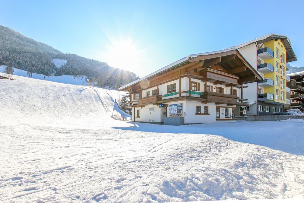 7 Nächte Silvesterurlaub im Hotel Almrausch in Hinterglemm