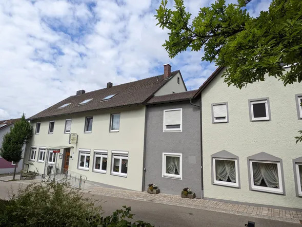 Hotel-Restaurant "Zum Schwarzen Bären" image 1