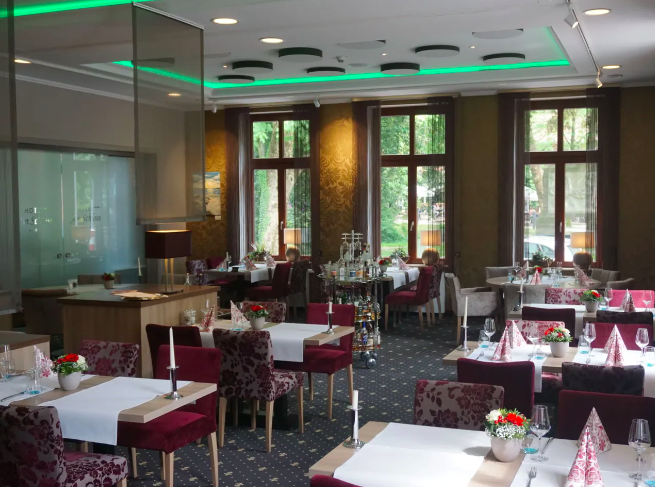 Hotel Am Schloss Aurich image 2