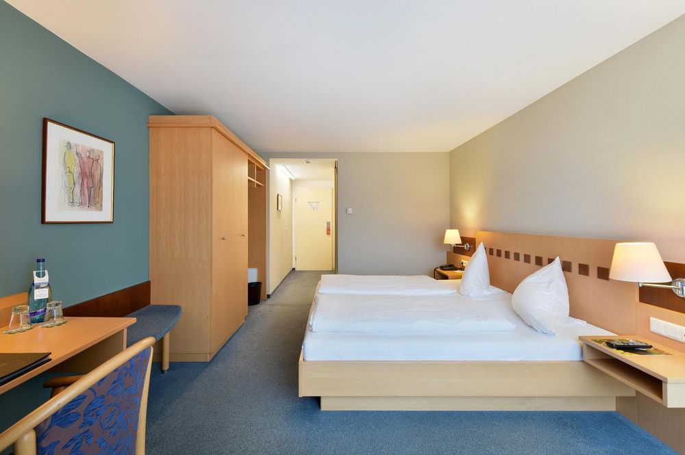 Hotel Weisses Kreuz image 2