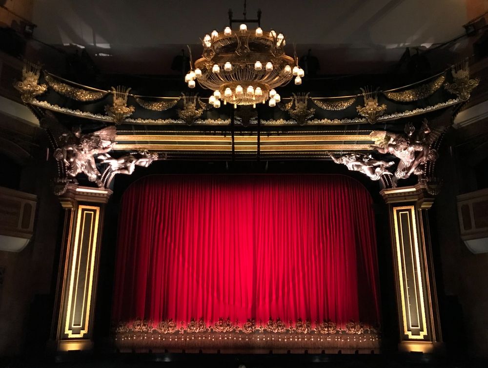 Die lustige Witwe - Theater Wiesbaden