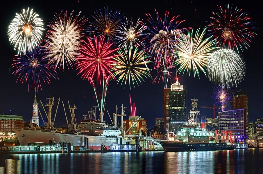 Hamburger Hafensilvester 2026/27 im Holiday Inn Hamburg - City Nord