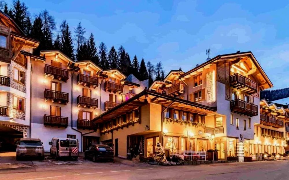 Silvester-Skiurlaub 2026/27 im Hotel Folgarida in Dimaro Folgarida