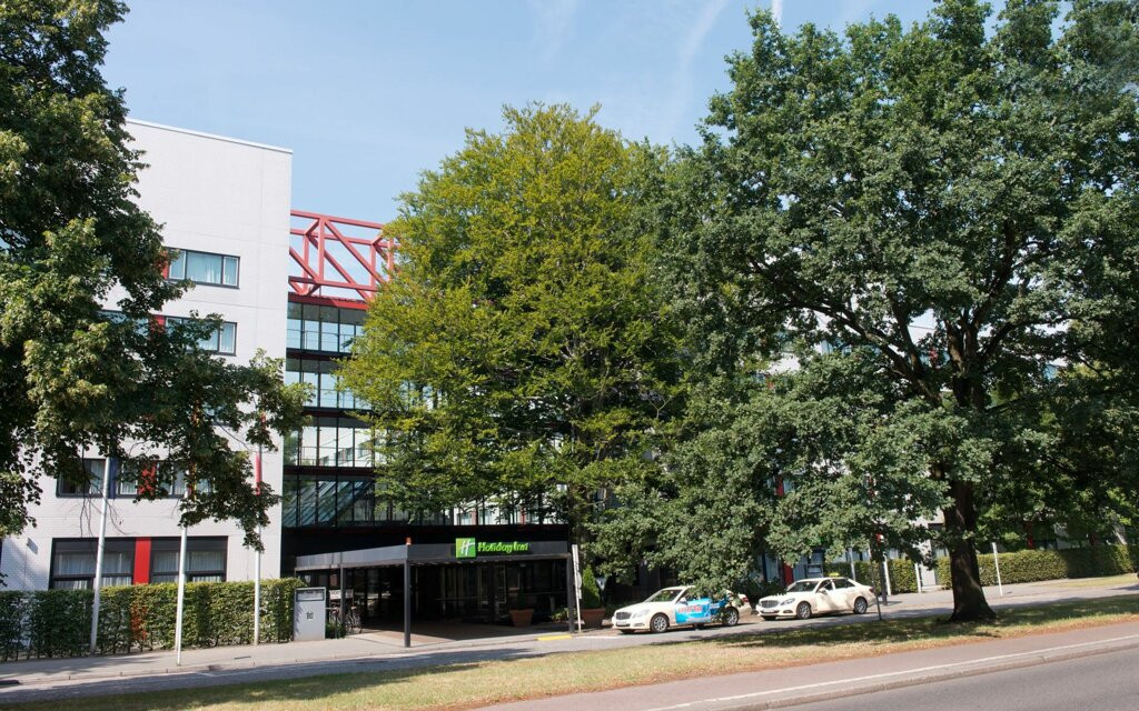 Holiday Inn Berlin City West image 1