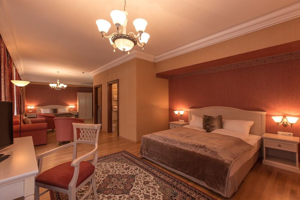 Hotel Kaiservilla image 2