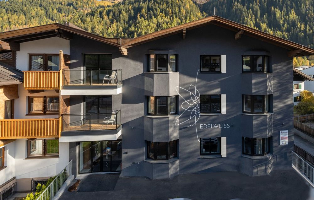 Silvester eine Woche Wintersport in St. Anton am Arlberg: Boutique Hotel Edelweiss****