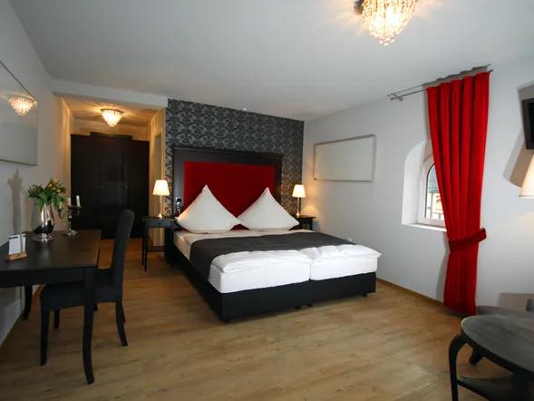 Restaurant und Hotel Lindenhof image 2