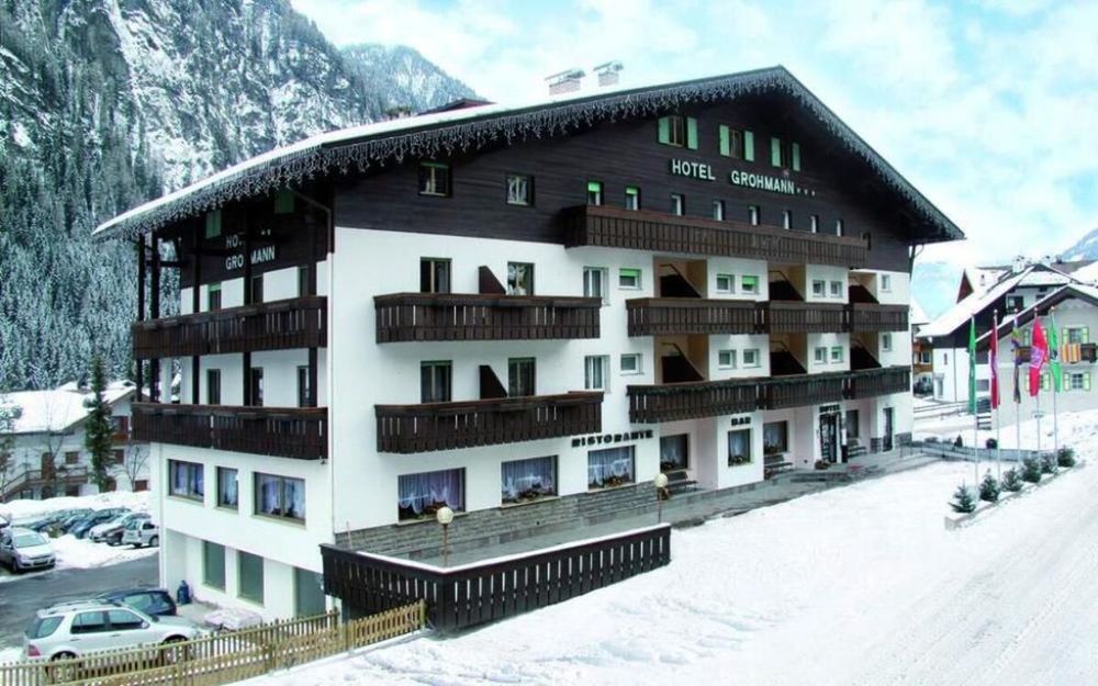 Silvester-Skiurlaub 2026/27 im Hotel Grohmann in Campitello di Fassa