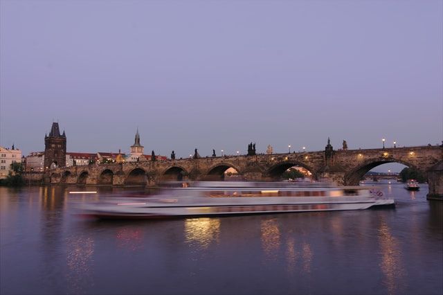 Silvester-Schiffahrt auf der Moldau in Prag