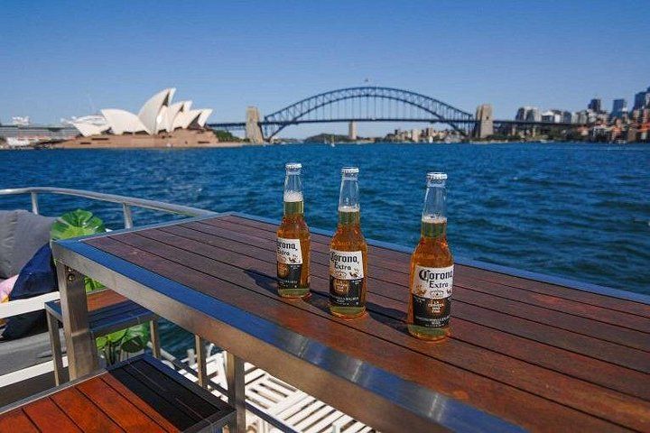Silvester-Schiffsfahrt 2026/27 im Hafen von Sydney
