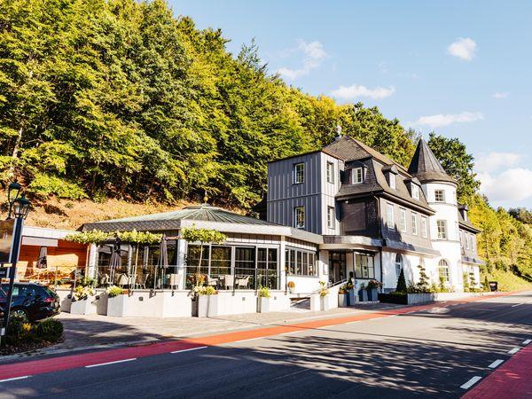 Schlosshotel Brilon-Wald image 2