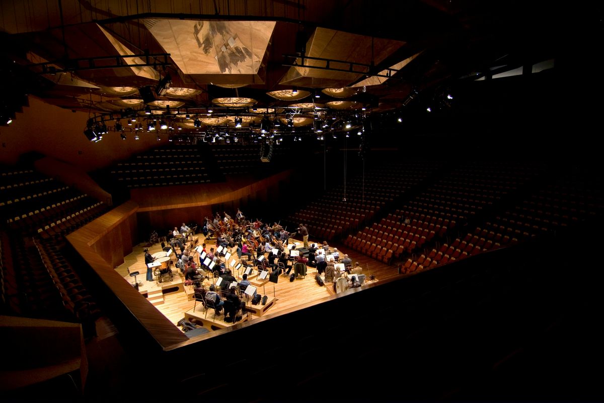 Konzert zum Jahresausklang & Neujahrskonzert 2025/2026 | Brandenburgisches Staatsorchester Frankfurt (Oder)