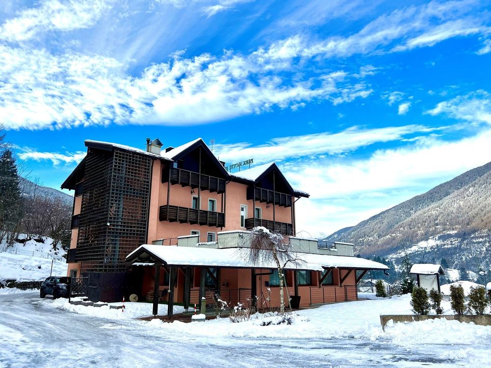 Urlaub zum Jahreswechsel 2026/27 im Park Hotel Bellevue in Dimaro Folgarida